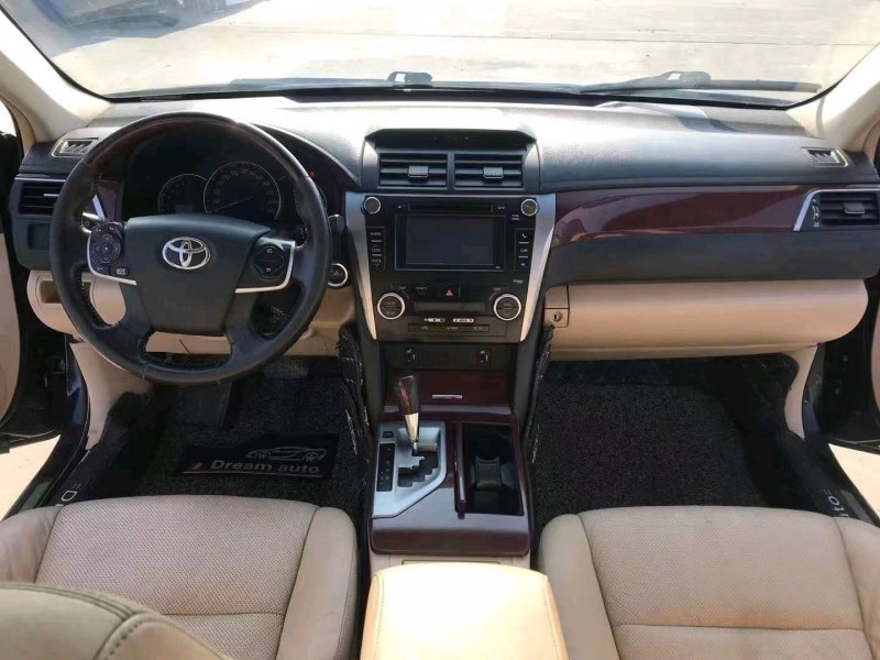 宜昌12年丰田凯美瑞4