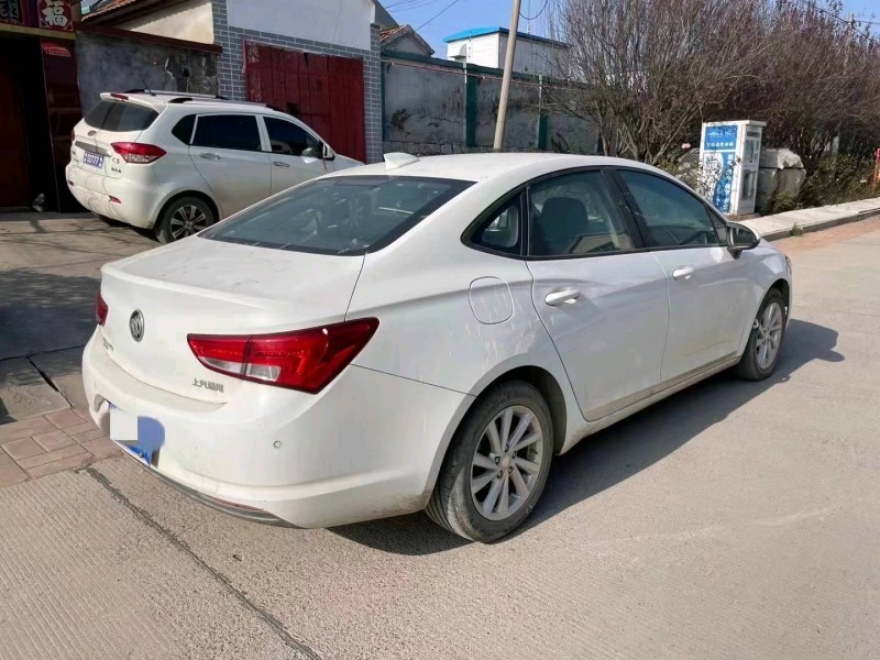 枣庄18年别克威朗3