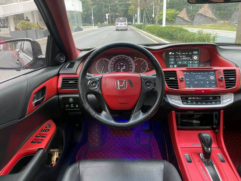 广州15年本田雅阁5