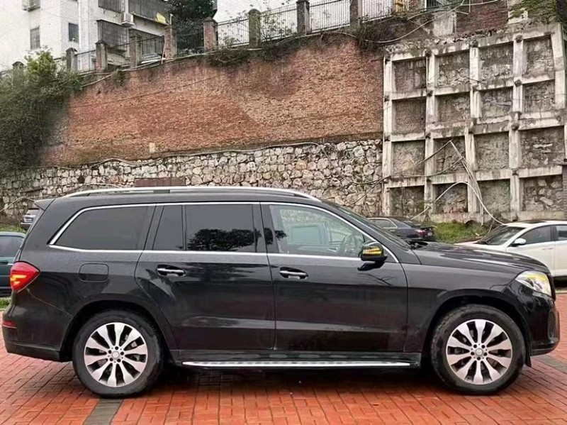 广州16年奔驰CLS2