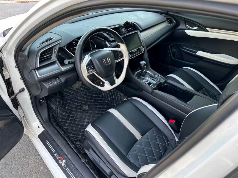 沈阳19年本田思域4