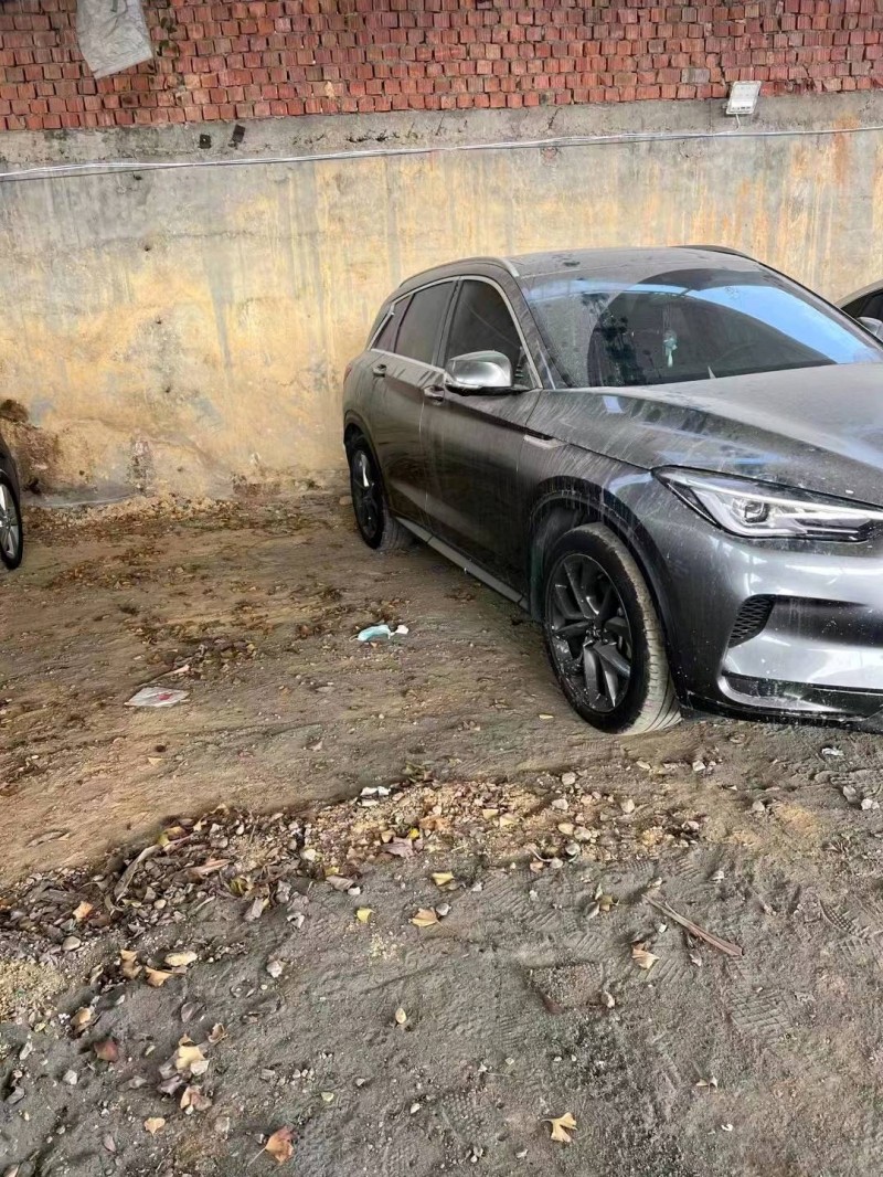 成都21年英菲尼迪QX507
