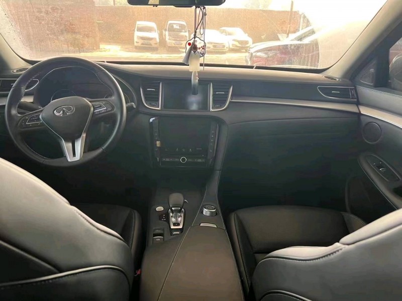 成都21年英菲尼迪QX506