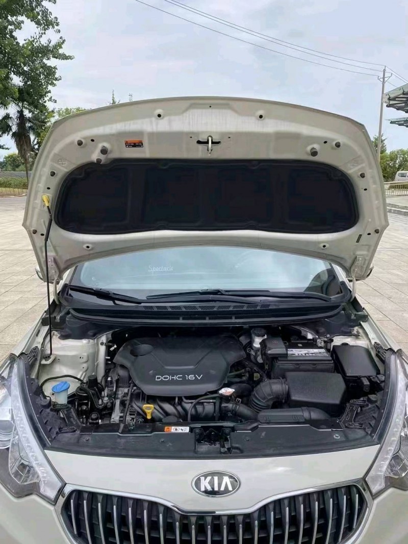 宜昌14年起亚K35