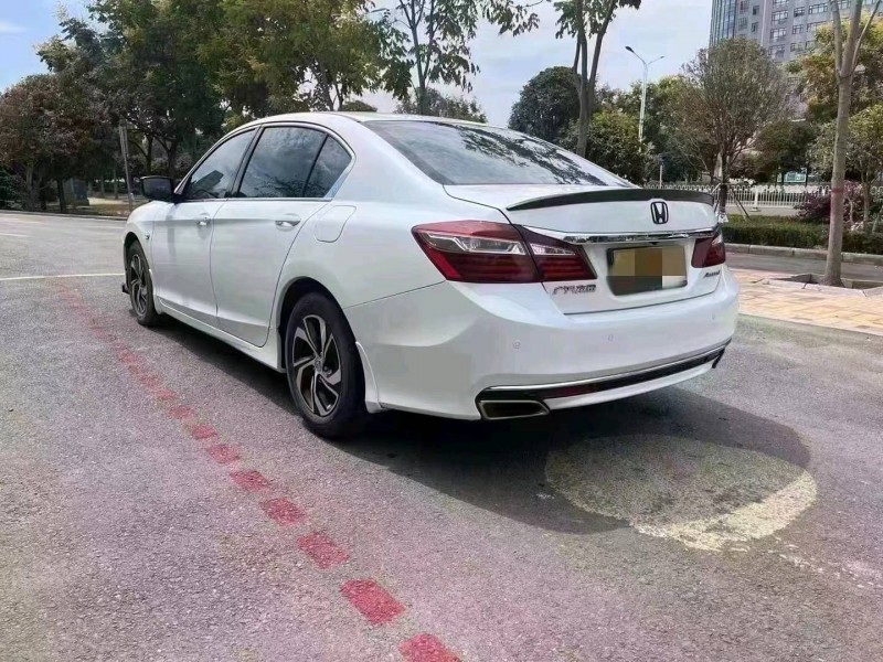 宜昌16年本田雅阁3