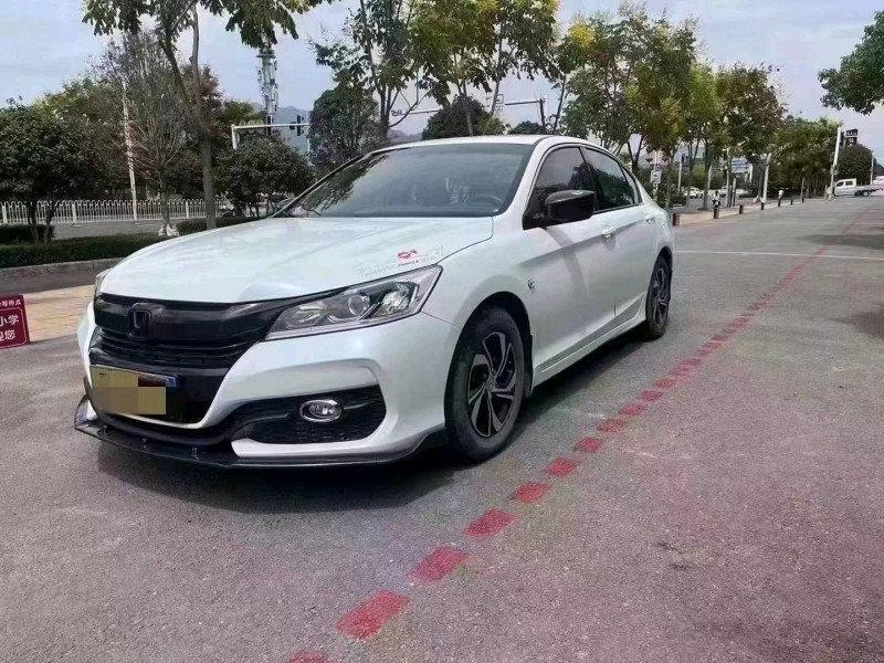 宜昌16年本田雅阁5