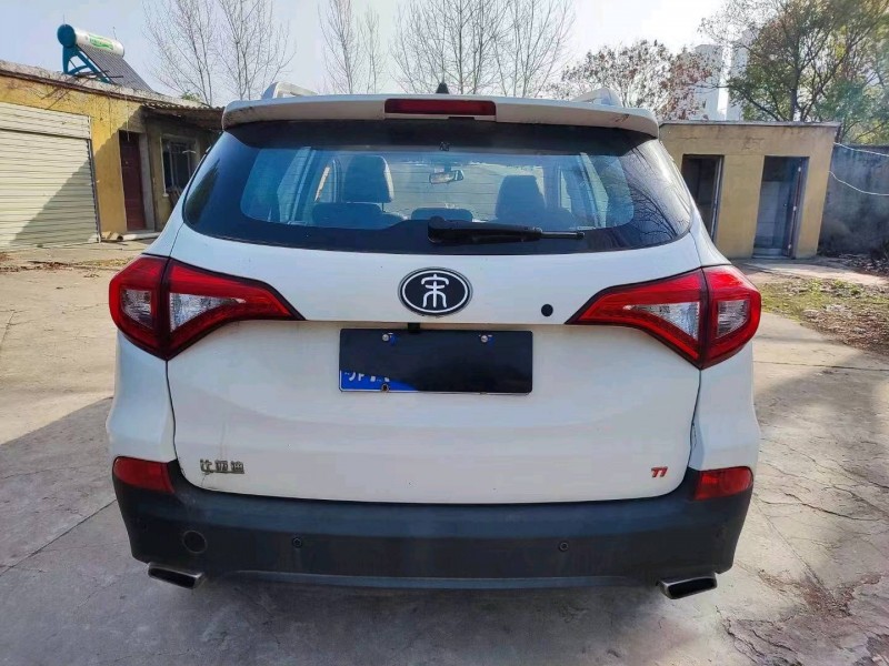 武汉17年比亚迪宋6