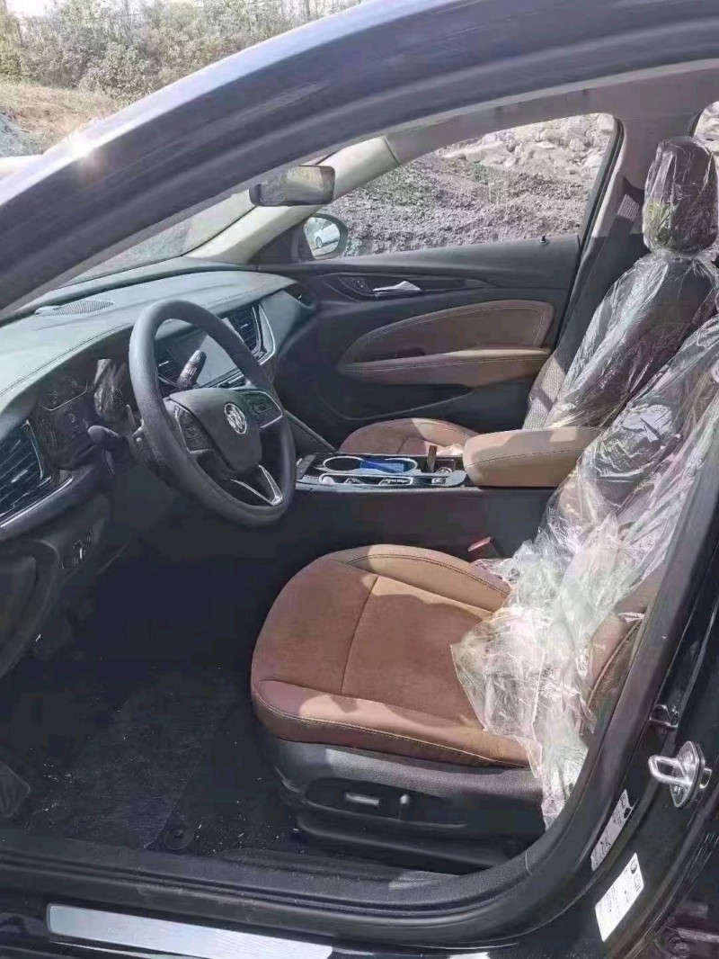 临沂22年别克君威5