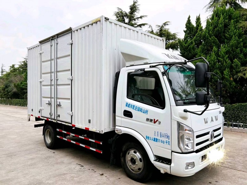 潍坊21年飞碟汽车奥驰2