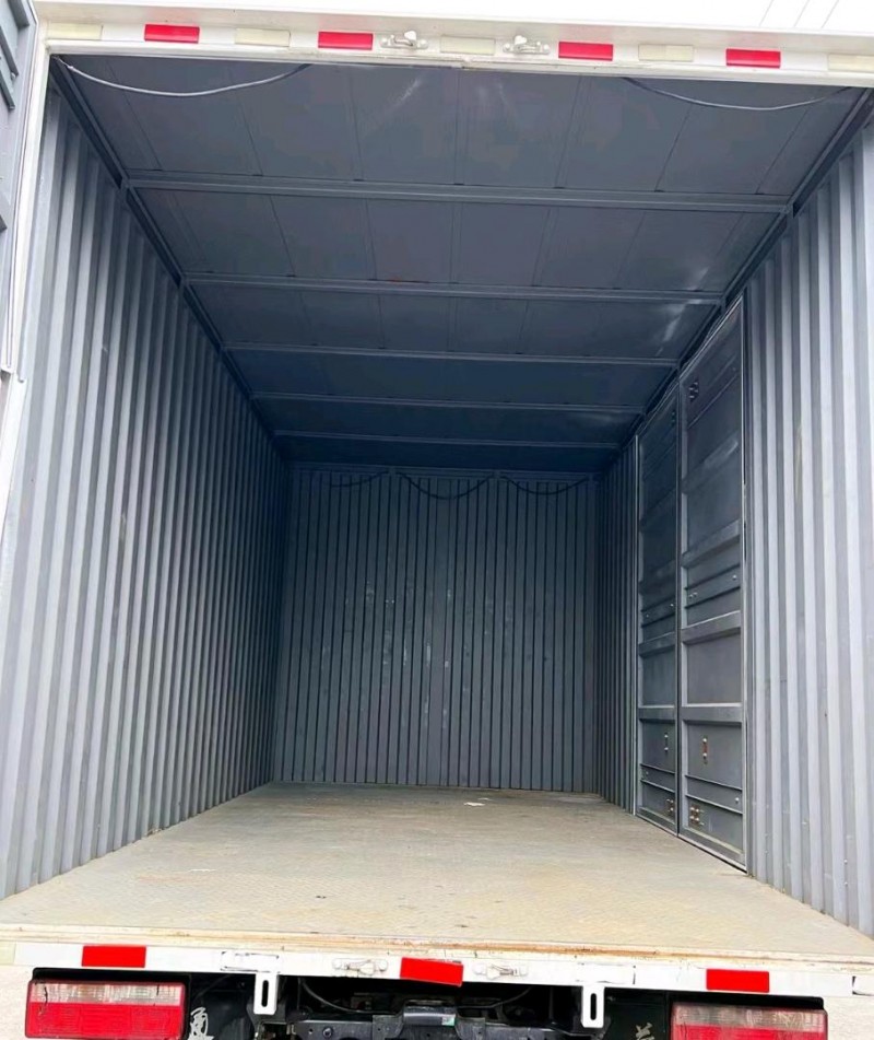 潍坊21年飞碟汽车奥驰5