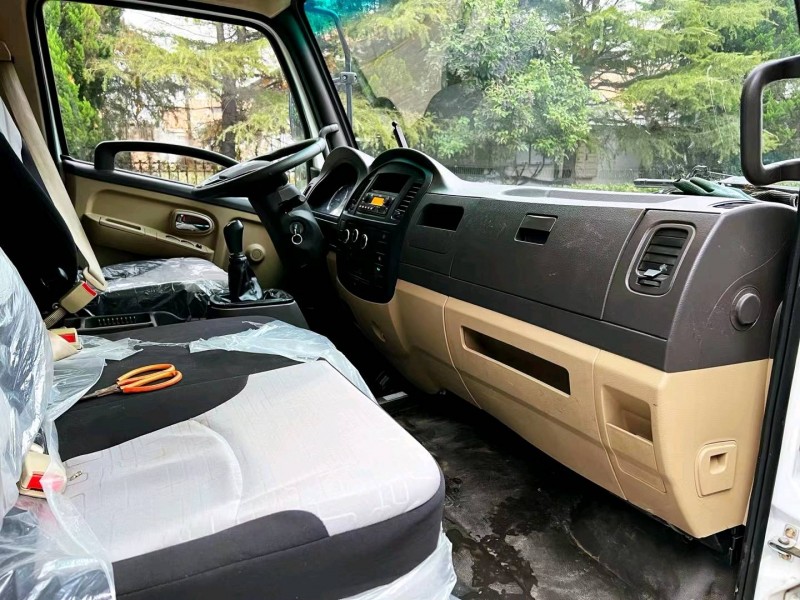 潍坊21年飞碟汽车奥驰4