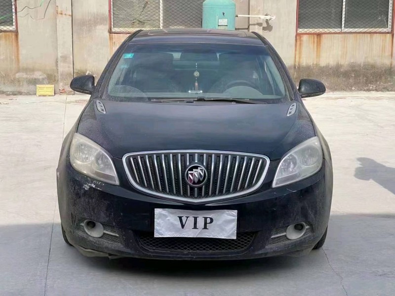 青岛14年别克英朗GT1