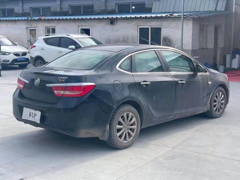 青岛14年别克英朗GT4