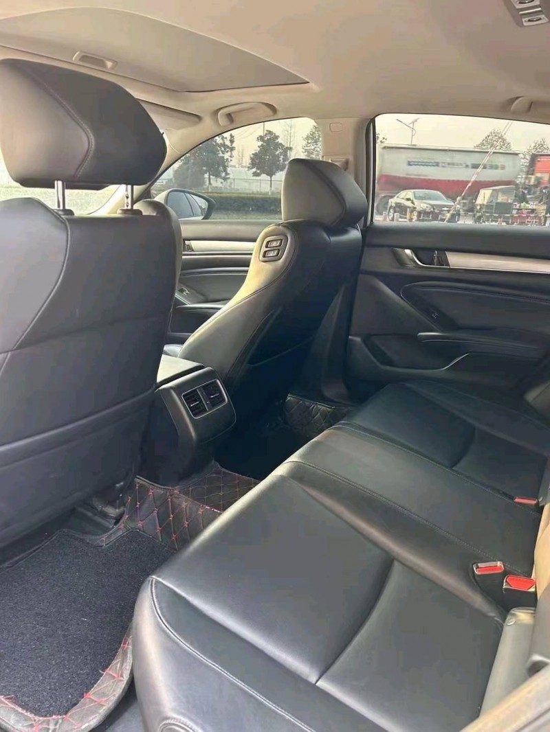 宜昌19年本田雅阁4