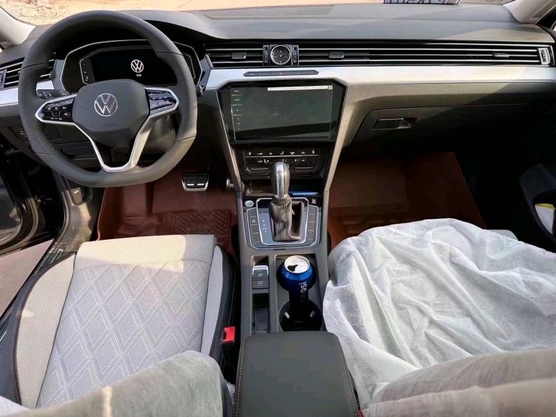 邯郸23年大众迈腾7