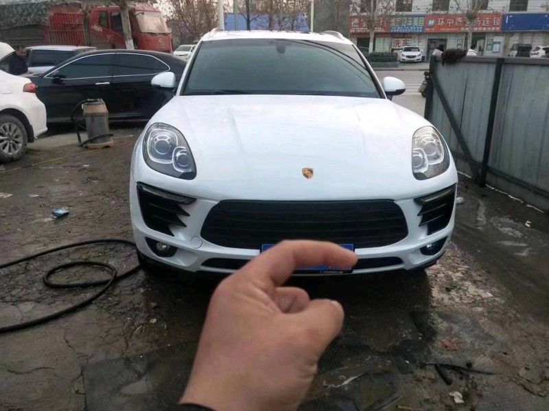 枣庄15年保时捷Macan1