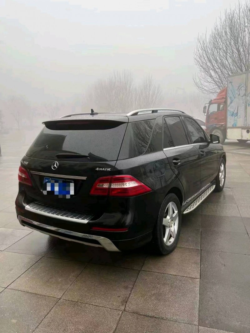 枣庄13年奔驰ML5