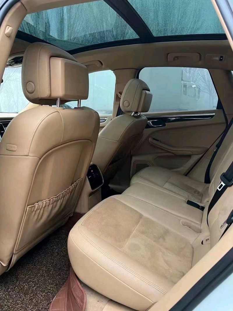 枣庄15年保时捷Macan6