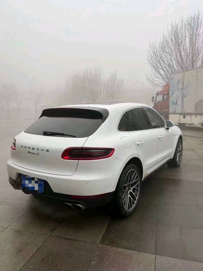 枣庄15年保时捷Macan5