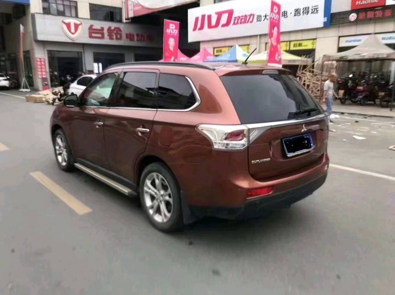 宜昌14年三菱欧蓝德6