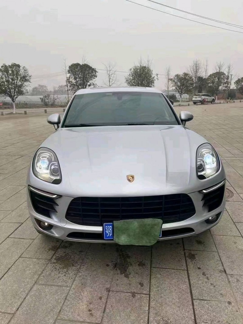 宜昌15年保时捷Macan1