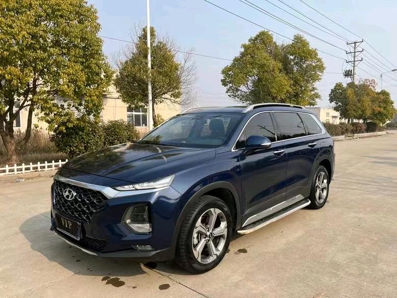 盐城19年现代全新胜达3