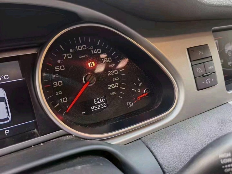 宜昌15年奥迪Q74