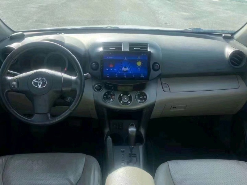宜昌11年丰田RAV47