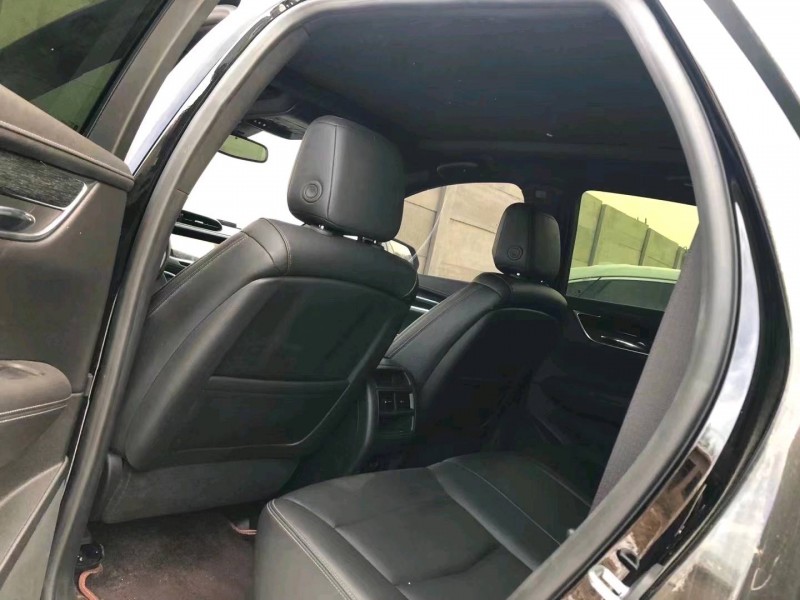 邯郸20年凯迪拉克XT52