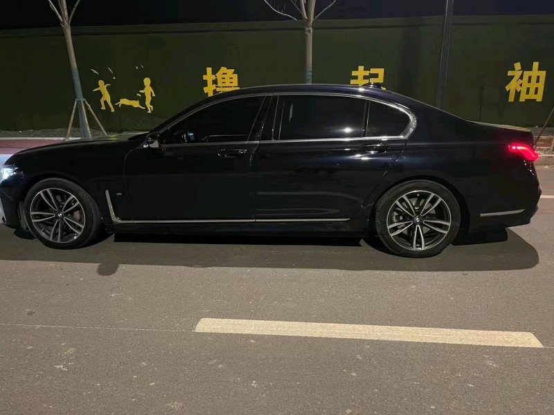 济南21年宝马7系2