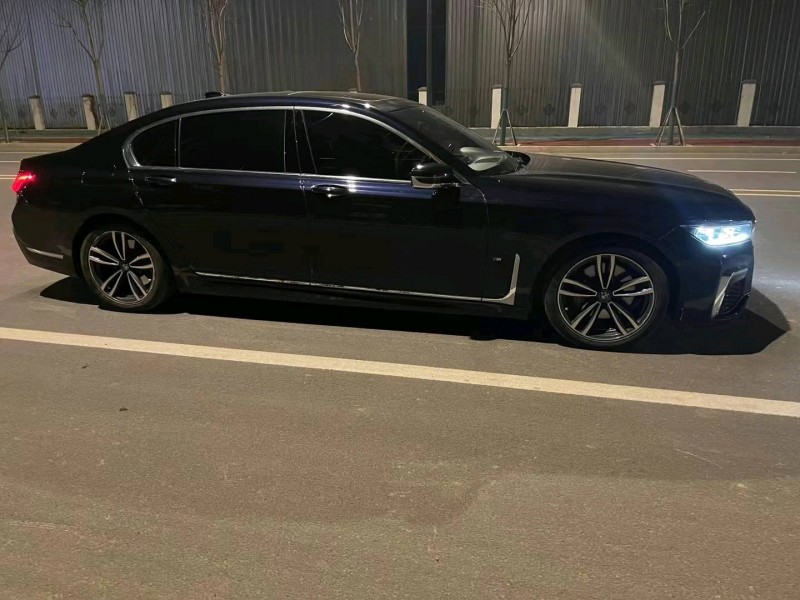 济南21年宝马7系3