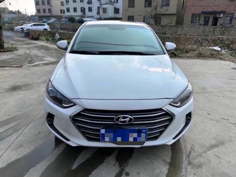 嘉兴16年现代领动1