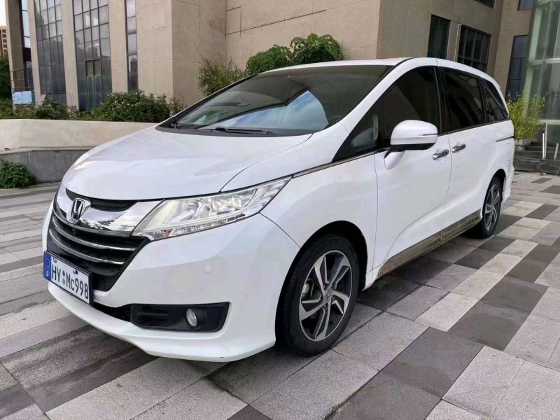 珠海17年本田奥德赛2