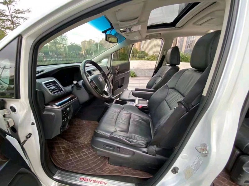 珠海17年本田奥德赛4