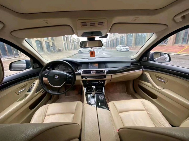 北京13年宝马5系3