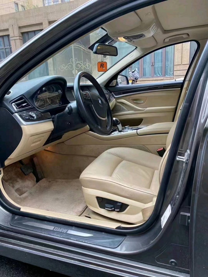 北京13年宝马5系8