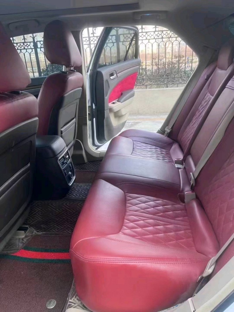 枣庄14年克莱斯勒300C6