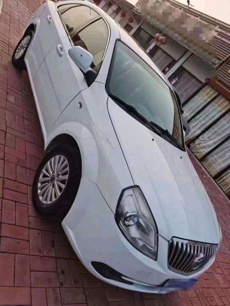 临沂16年别克凯越2