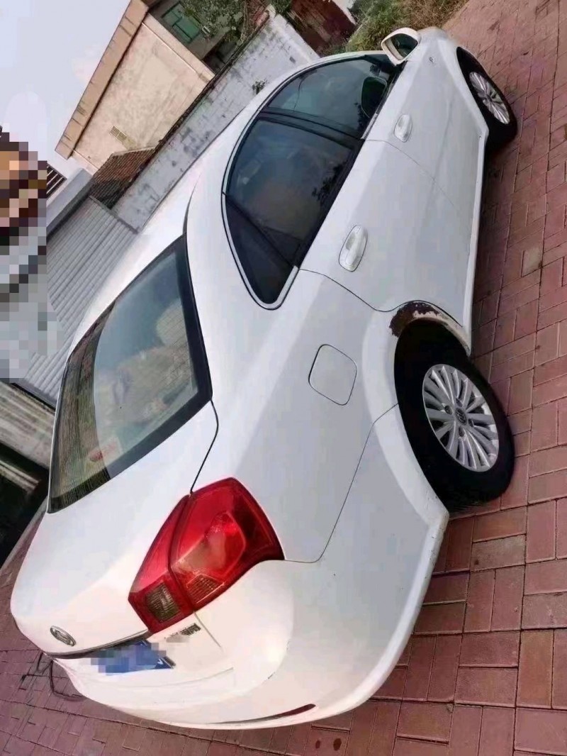 临沂16年别克凯越6