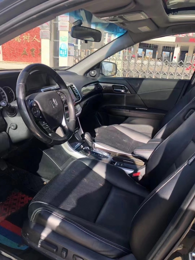 石家庄14年本田雅阁3