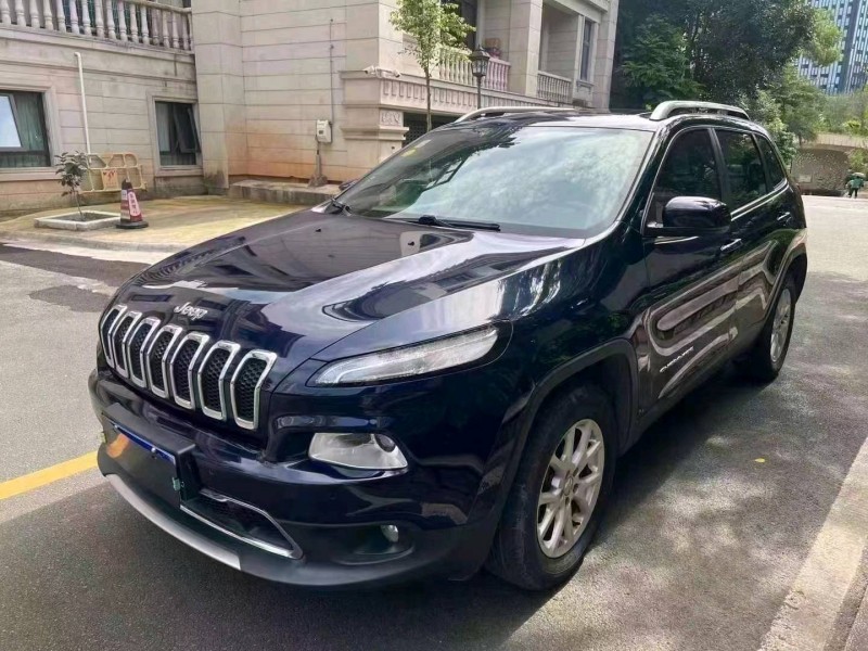 珠海16年Jeep自由光2