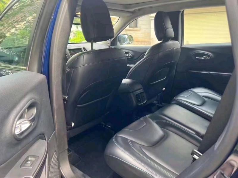 珠海16年Jeep自由光6