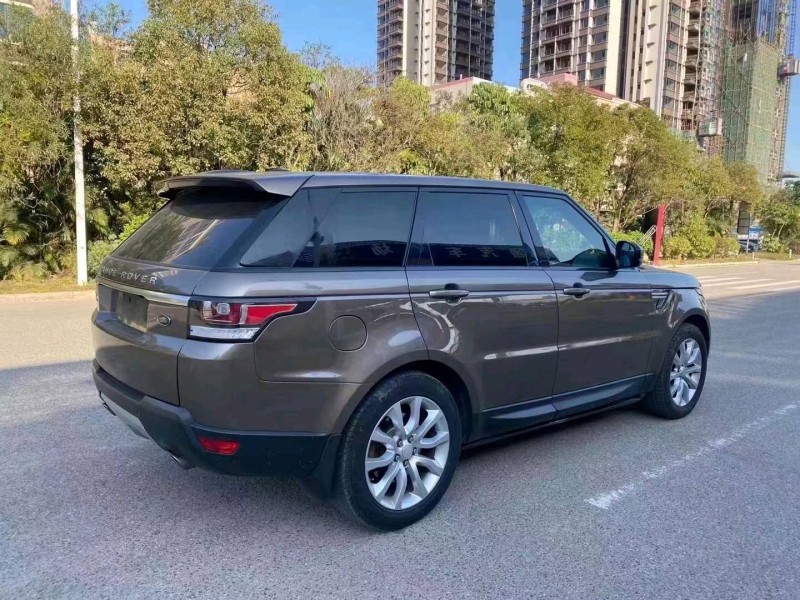 珠海14年路虎揽胜运动9