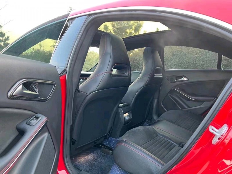 青岛16年奔驰CLA4