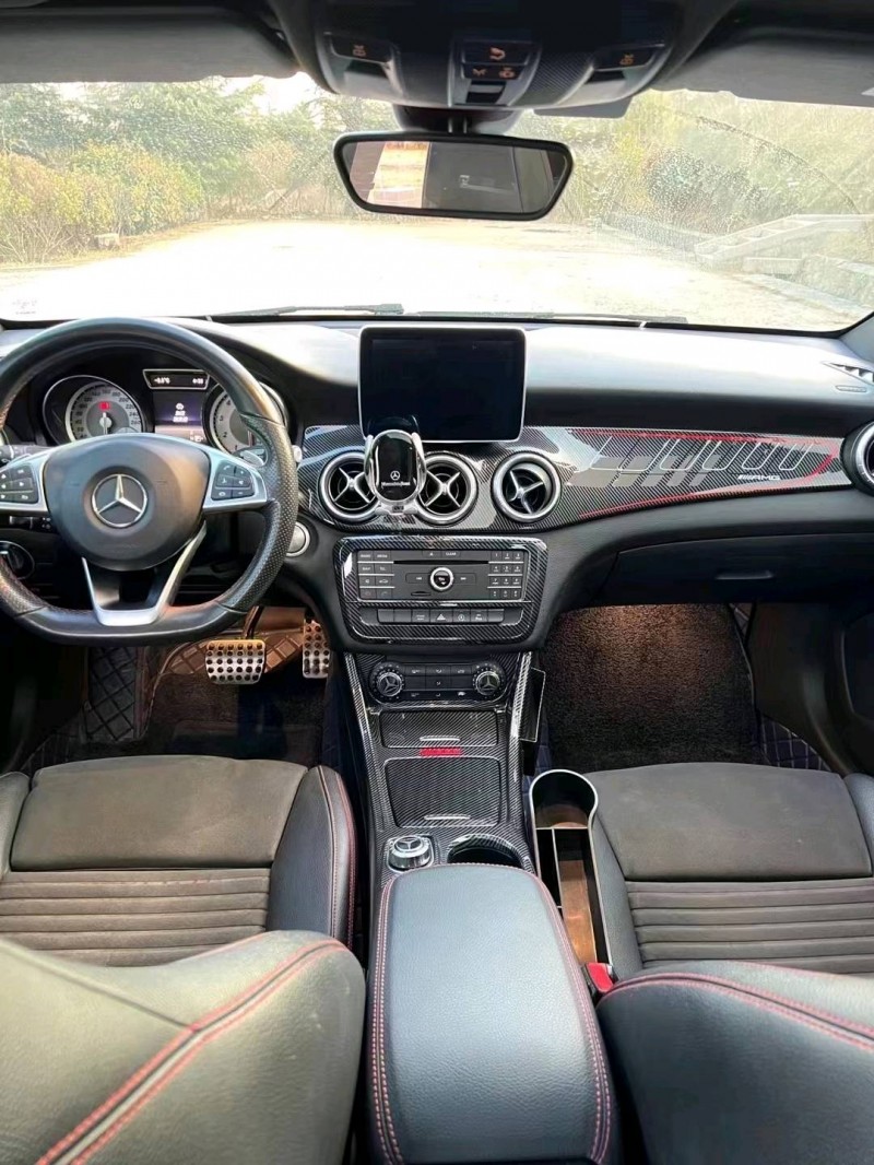 青岛16年奔驰CLA6