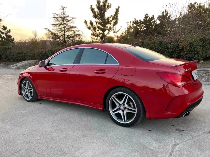 青岛16年奔驰CLA8