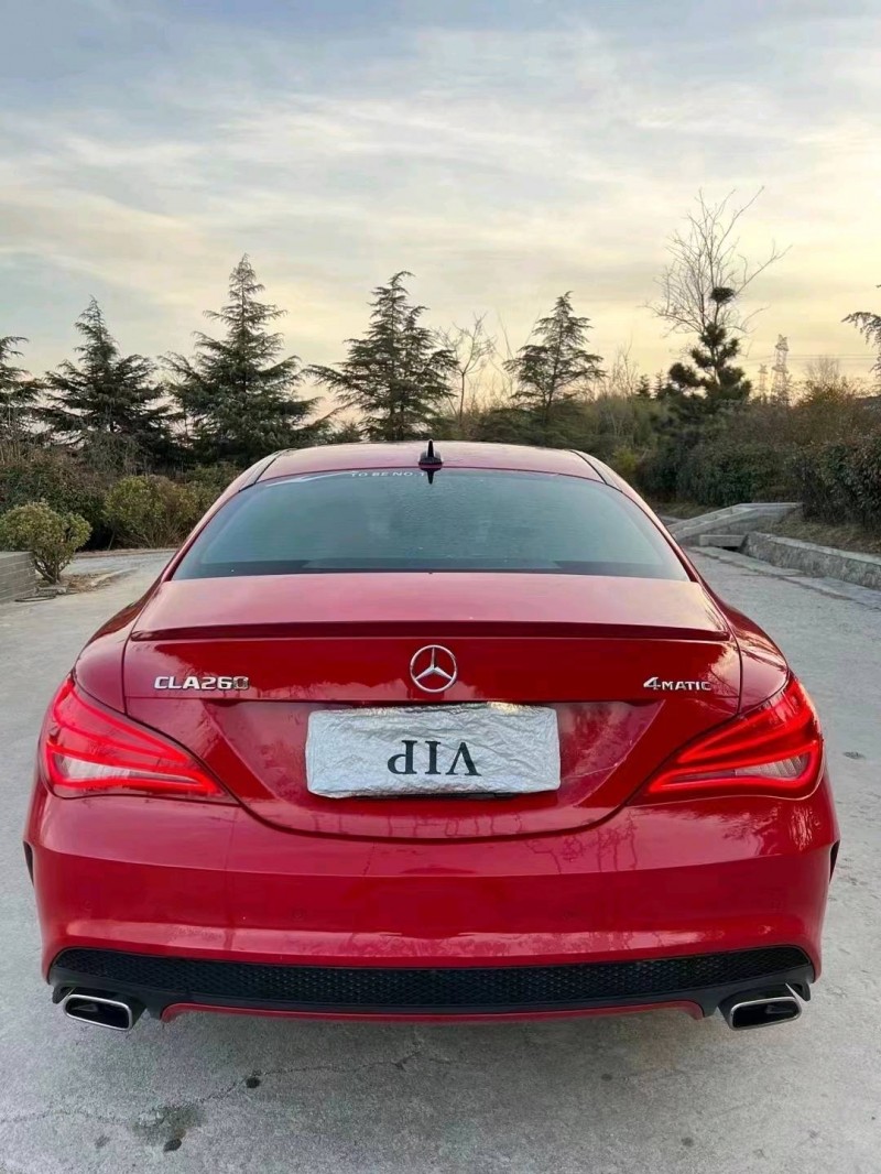 青岛16年奔驰CLA9
