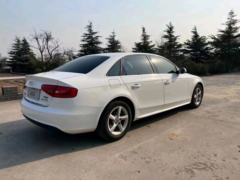 青岛15年奥迪A4L8