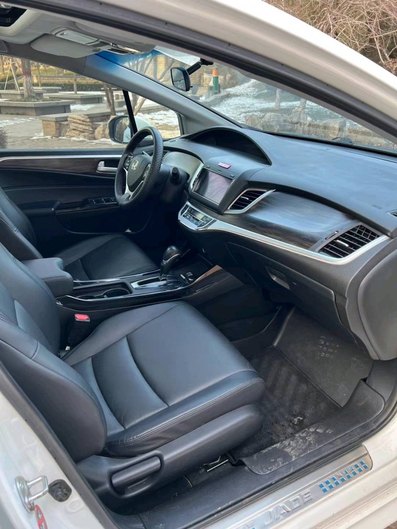 邢台17年本田杰德7