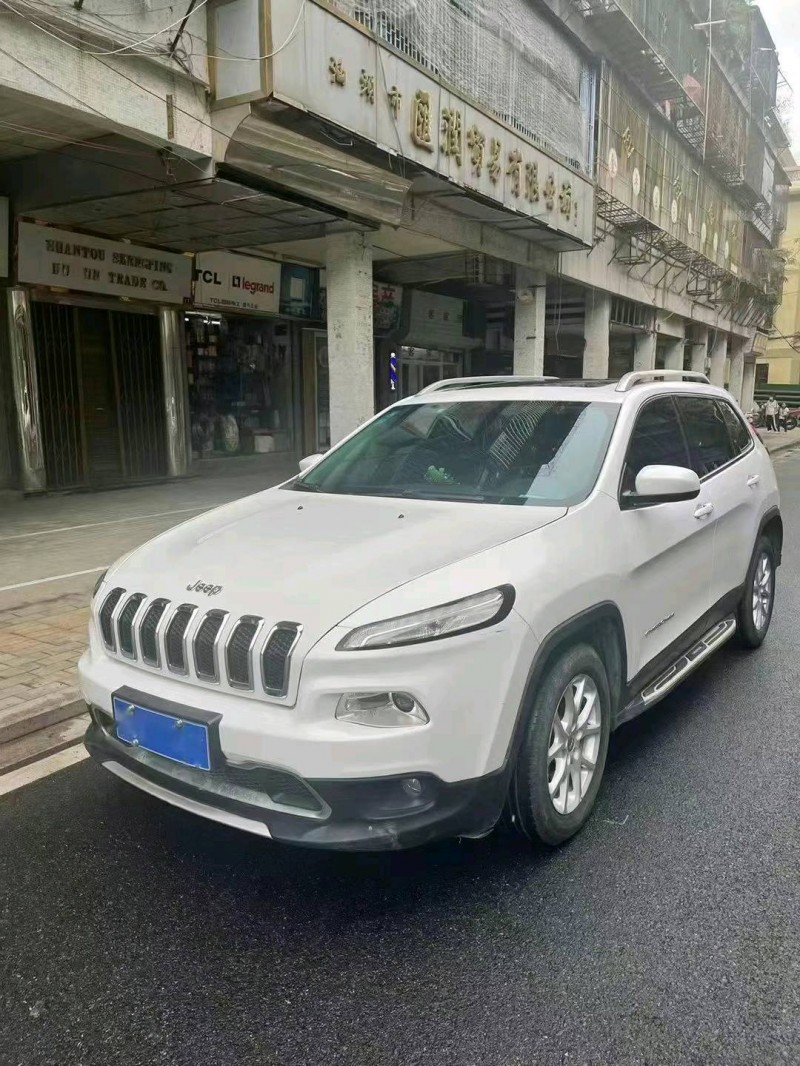 广州18年Jeep自由光3